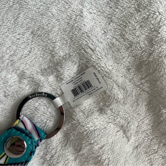 NWT Loop Keychain - Peacock Garden - Picture 3 of 3